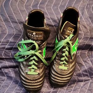 Stadio Black Leather Soccer Cleats with Green Laces